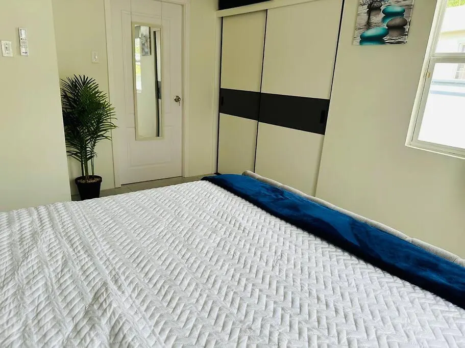 Discovery Seaview 2 Bedrooms,2 Bathrooms Discovery Bay Lägenhet