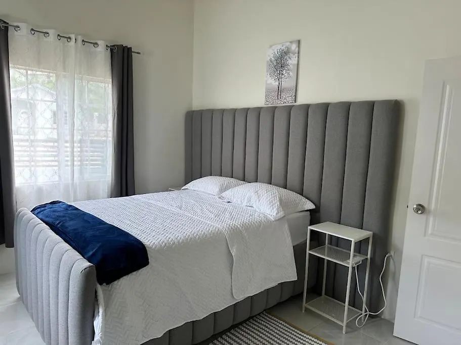 Discovery Seaview 2 Bedrooms,2 Bathrooms Discovery Bay 0*,