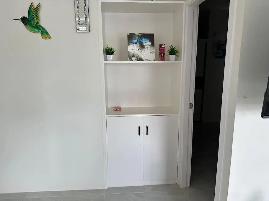 Discovery Seaview 2 Bedrooms,2 Bathrooms Discovery Bay Lägenhet