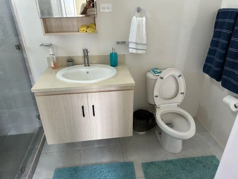 Discovery Seaview 2 Bedrooms,2 Bathrooms Discovery Bay